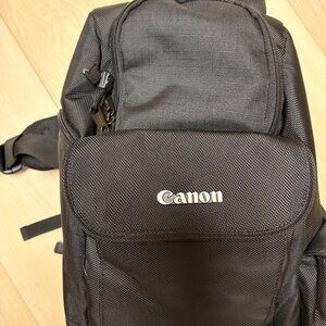 Cannon slingback camera bag with lense bag